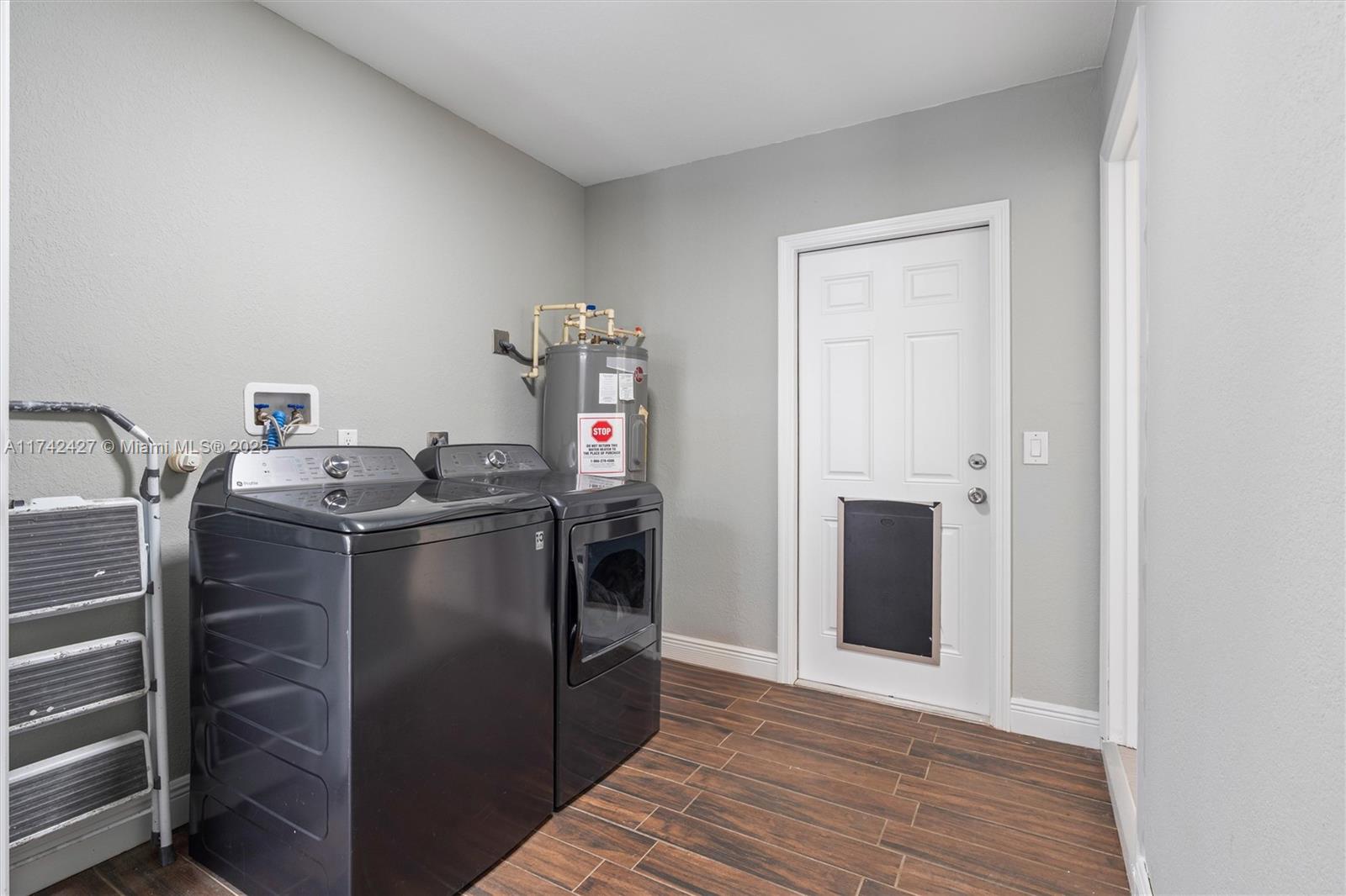 The Acreage - Residential