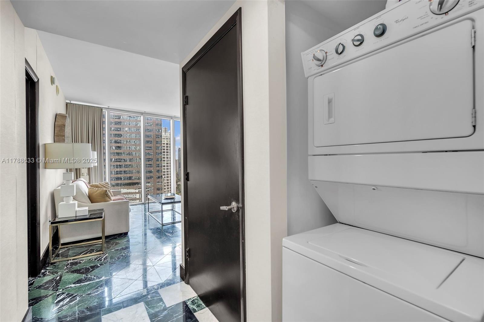 ICON BRICKELL CONDO NO 3 - Residential