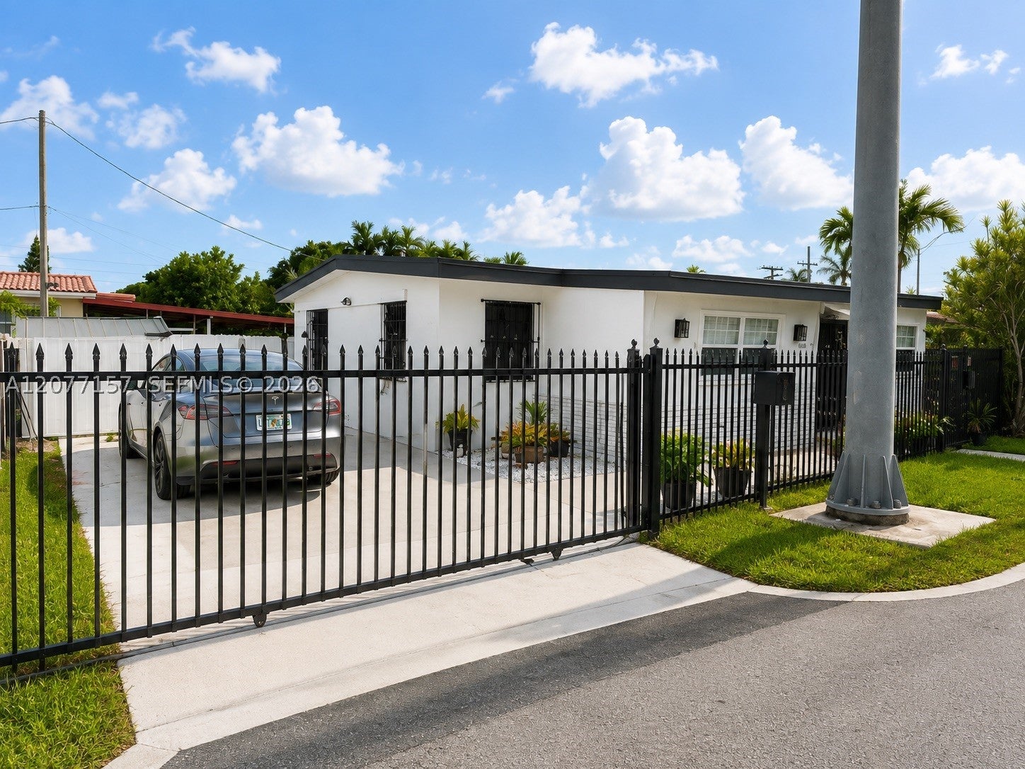 6060 NW 7th St