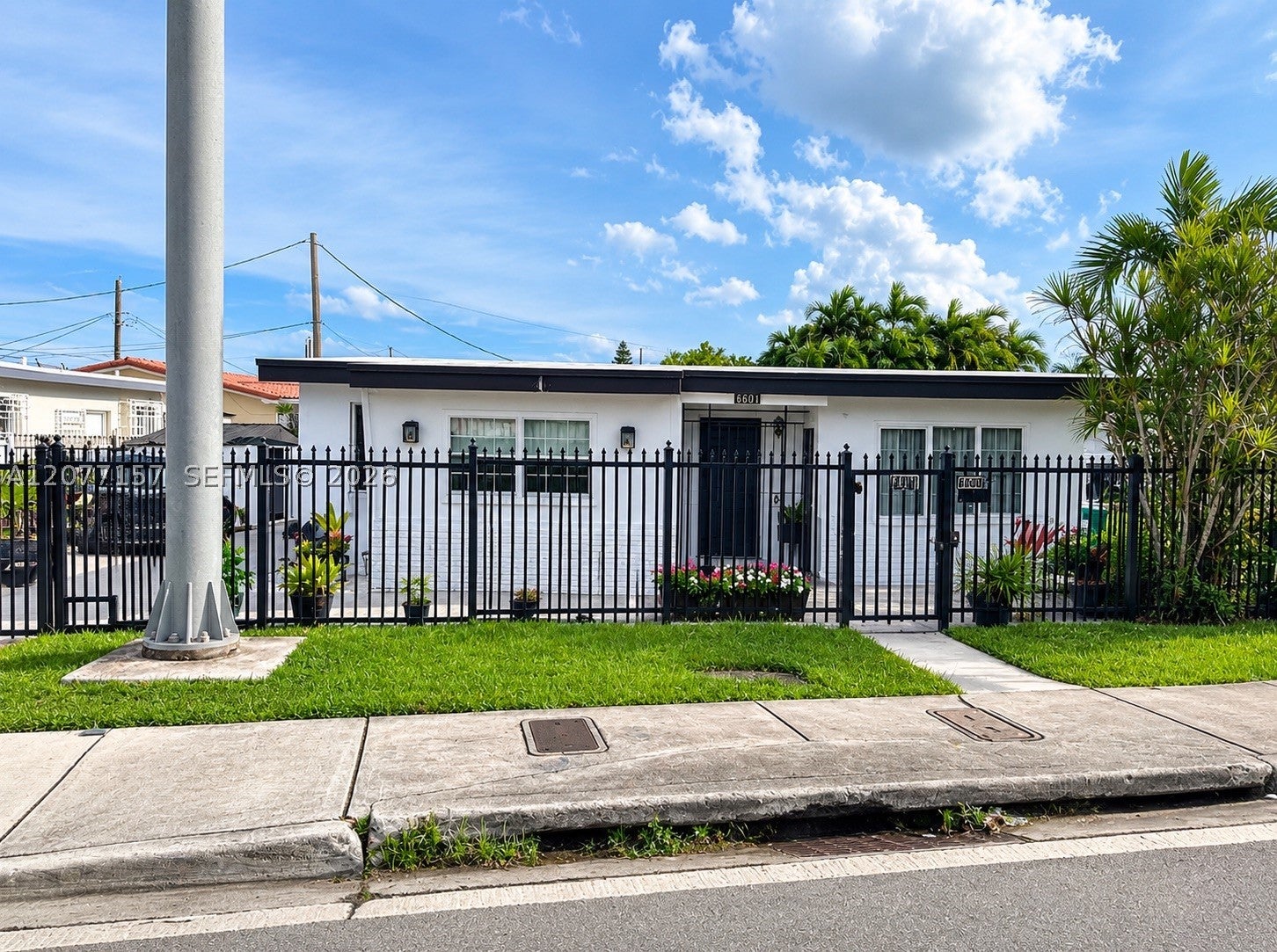 6060 NW 7th St