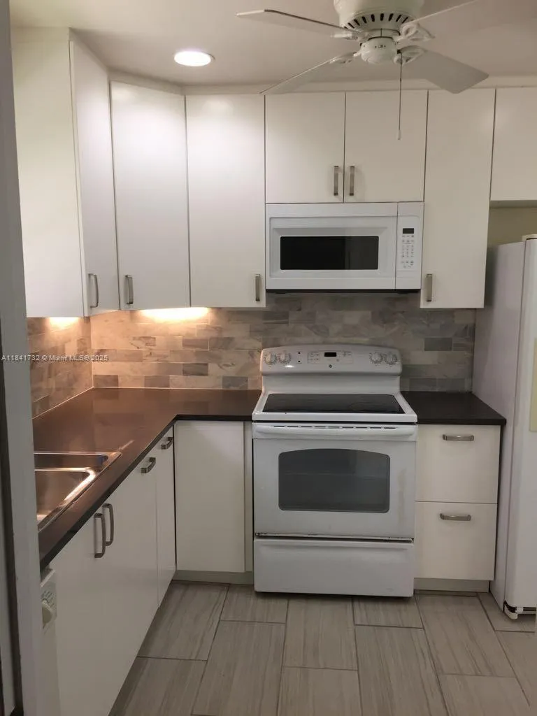 Miami, Florida 33173, United States, 2 Bedrooms Bedrooms, ,2 BathroomsBathrooms,Residential,Active,172376