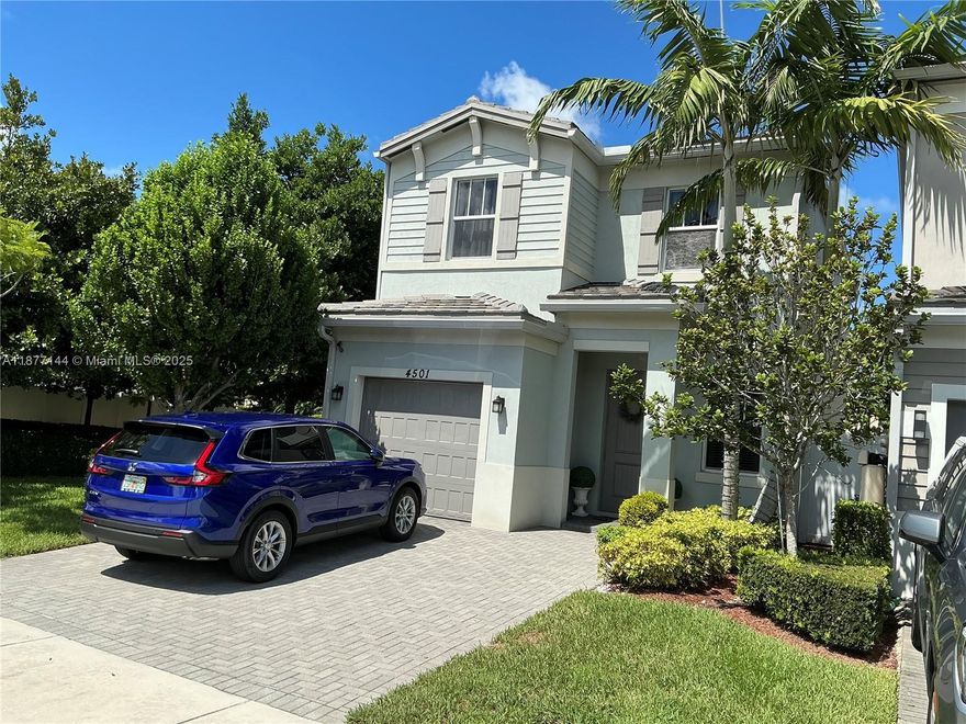 Remarkable kept home in Trails of central parc.3B/2 1/2 bath, built in 2019 everything remains in great shape.All floors are tiled ,this community is close to shopping and major routes to  highways.Corner lot with nice enclose backyard.
