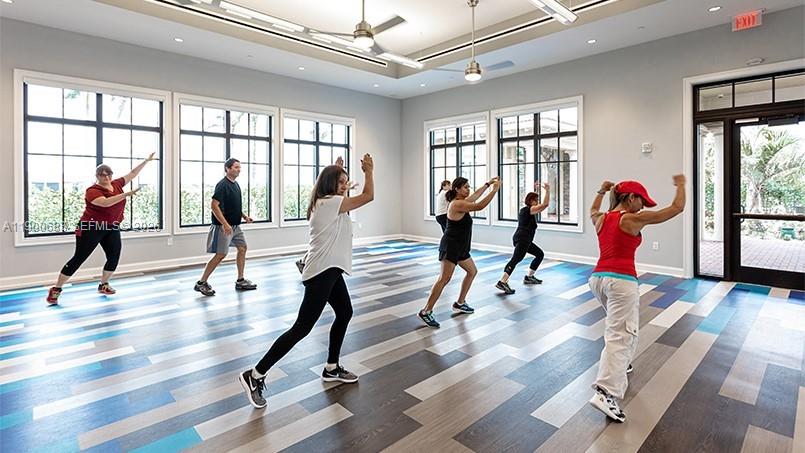 PARKLAND ROYALE - Residential