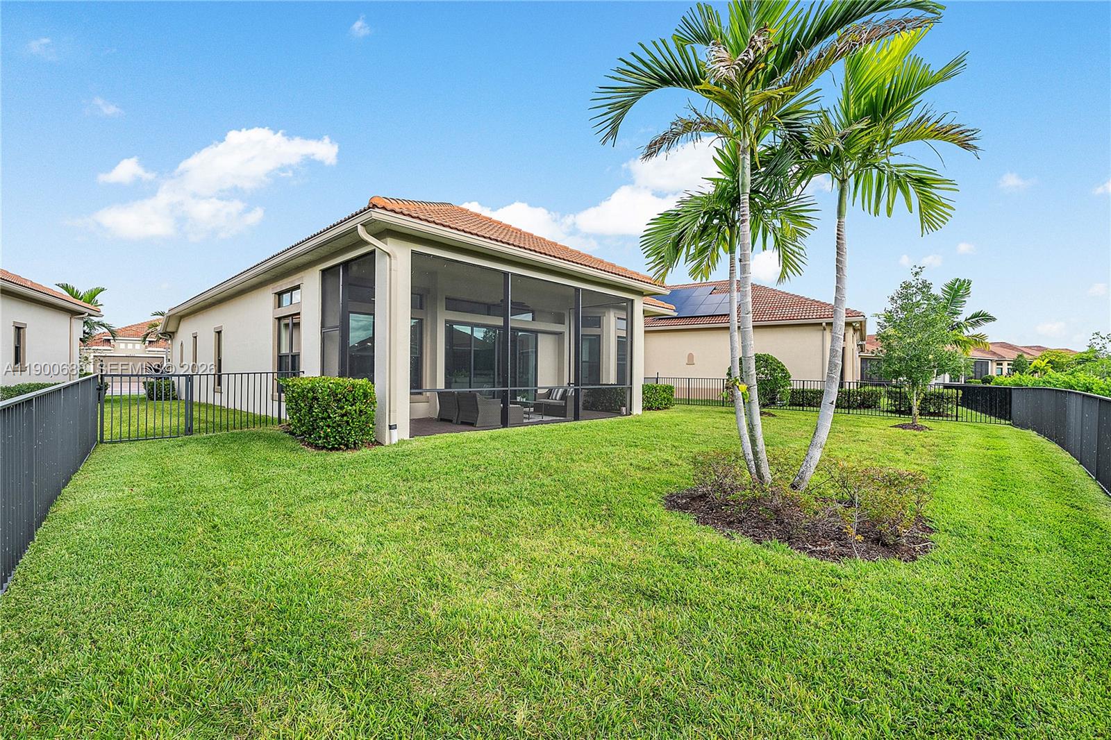 PARKLAND ROYALE - Residential