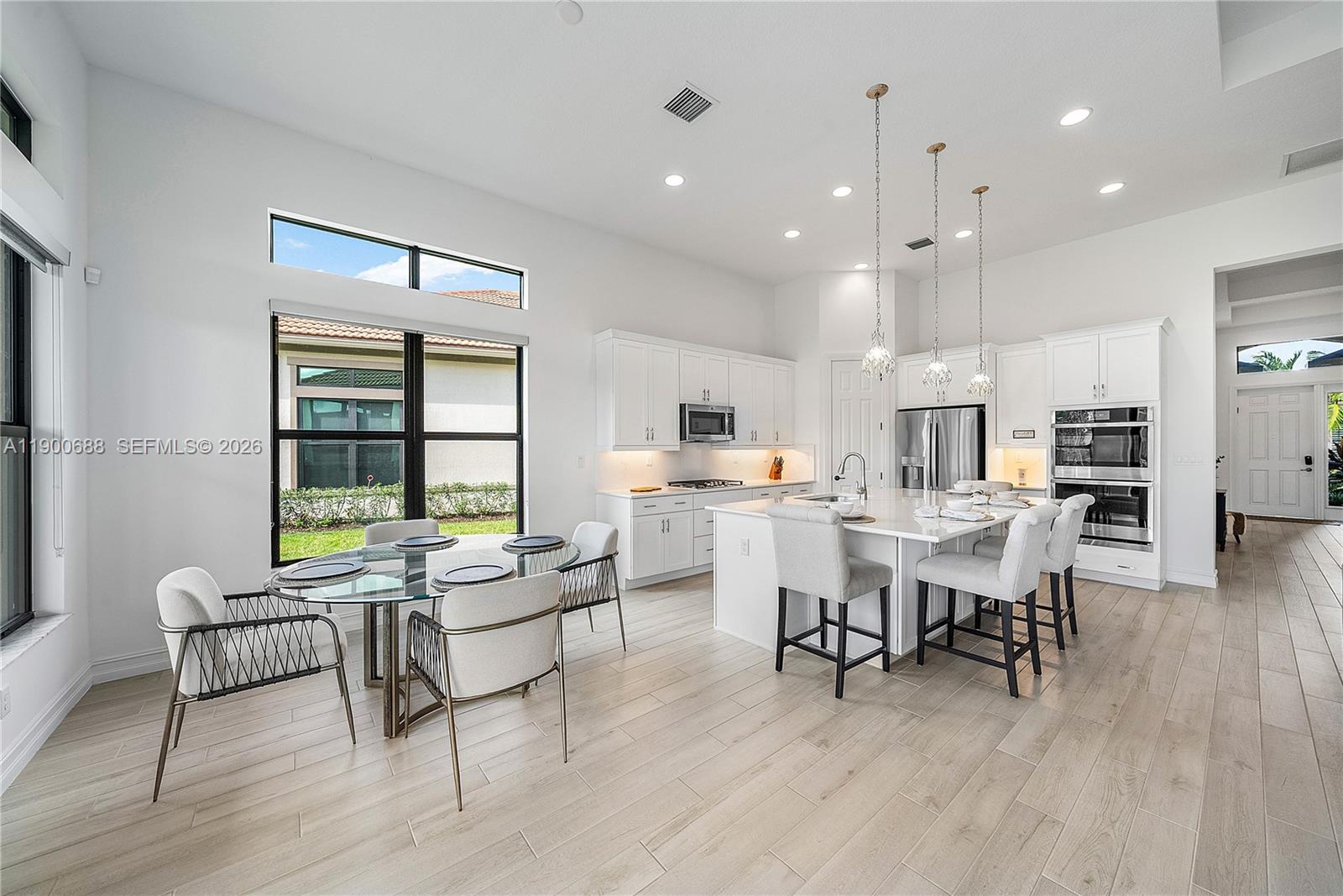 PARKLAND ROYALE - Residential