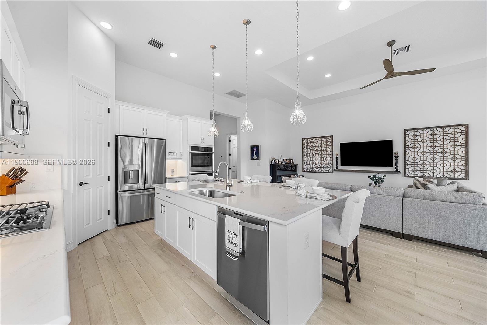 PARKLAND ROYALE - Residential