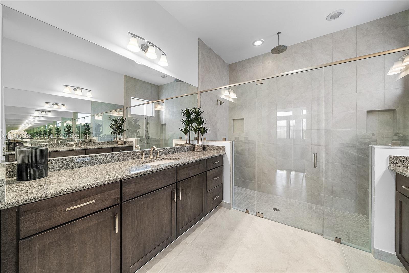 PARKLAND ROYALE - Residential