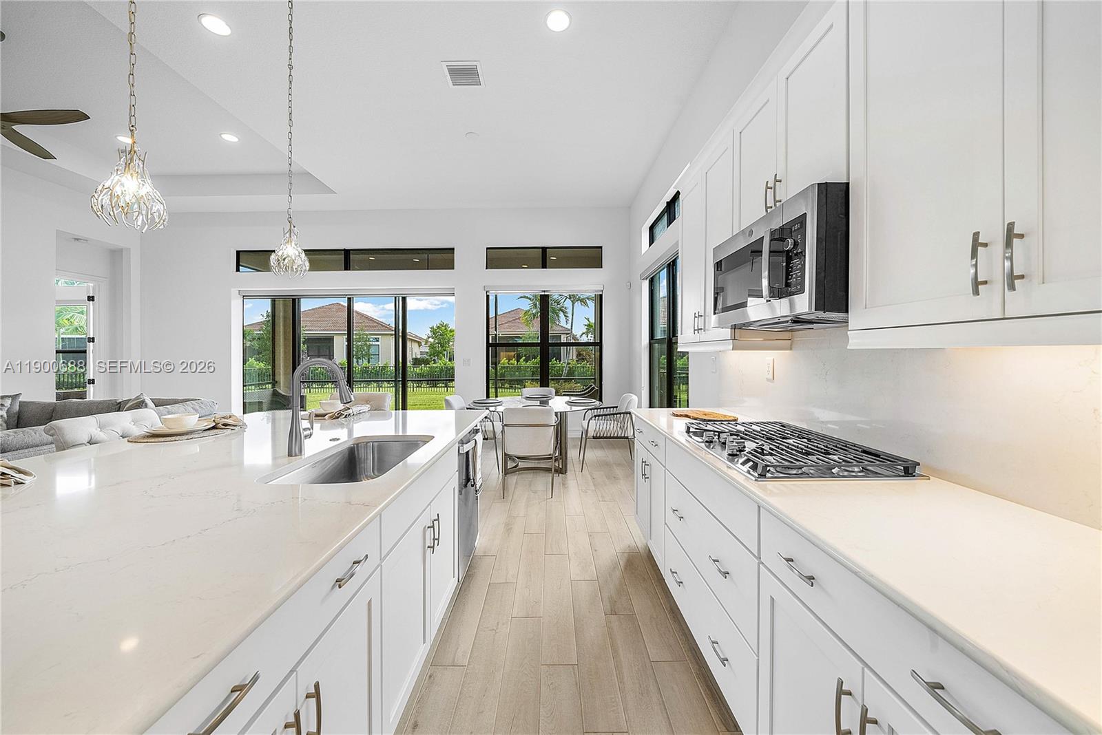 PARKLAND ROYALE - Residential