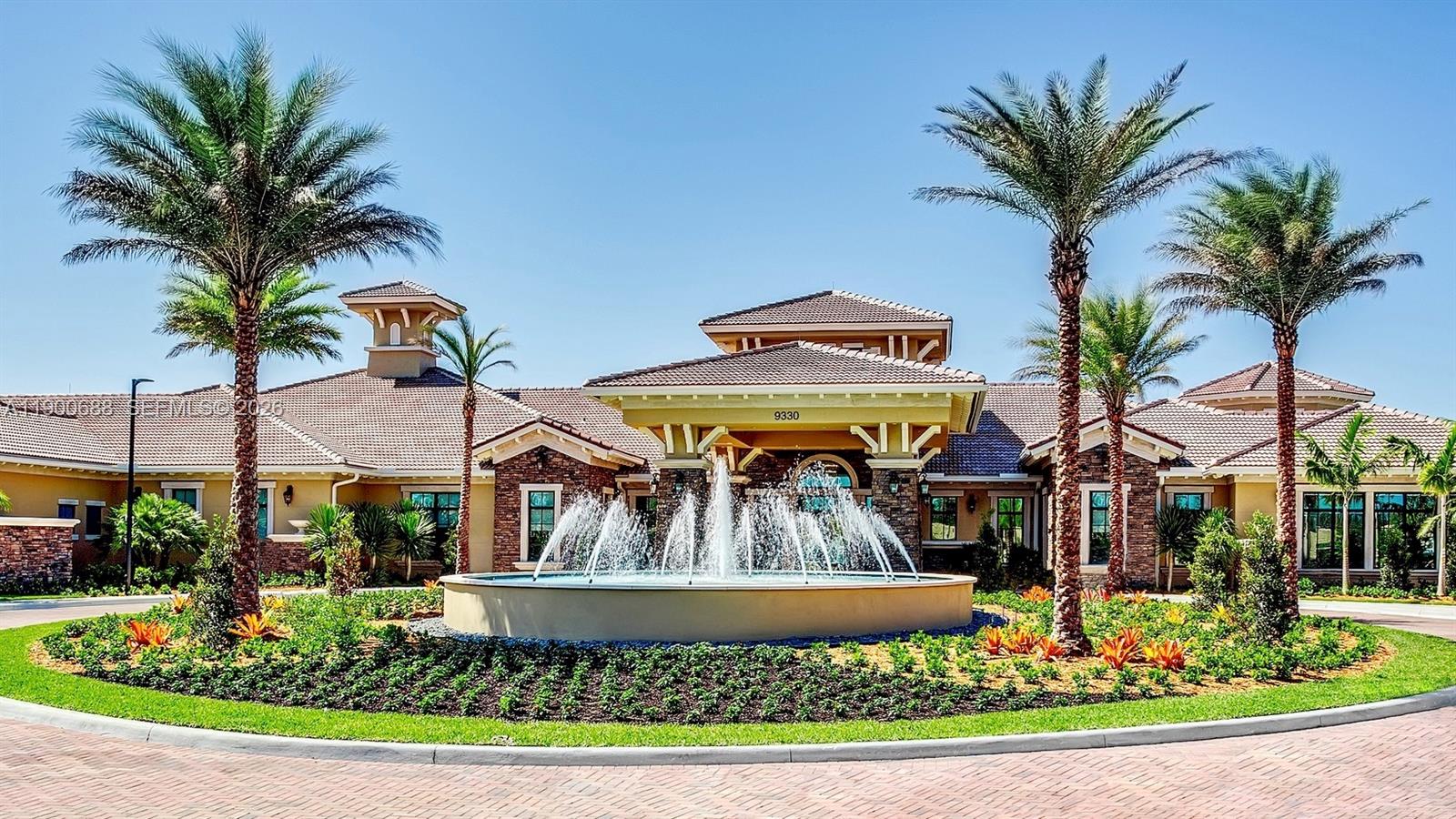 PARKLAND ROYALE - Residential