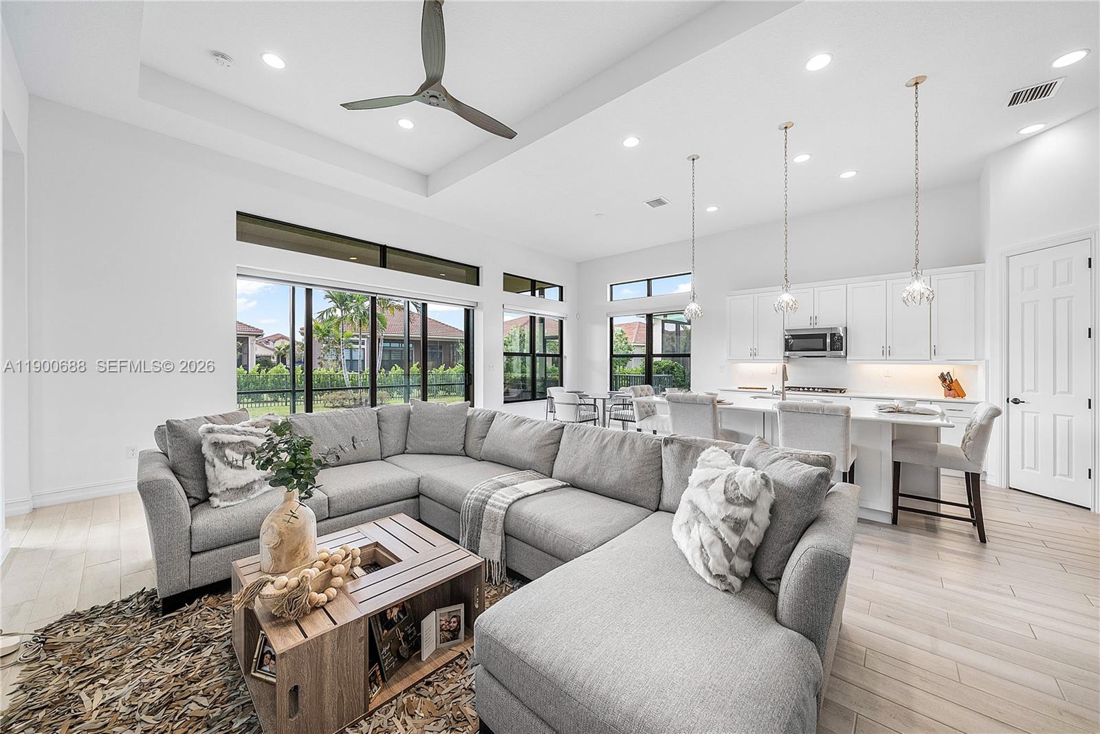 PARKLAND ROYALE - Residential