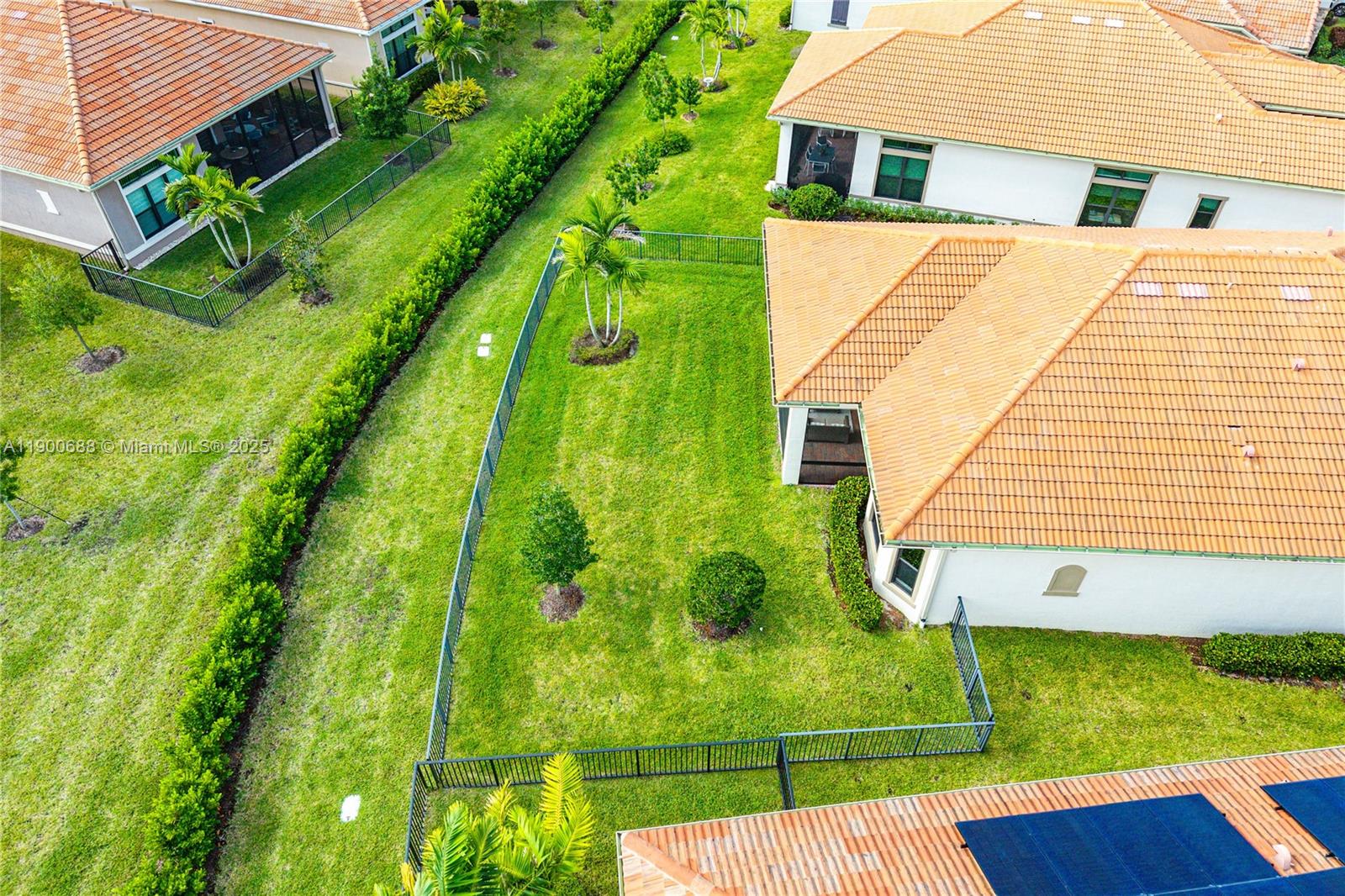 PARKLAND ROYALE - Residential