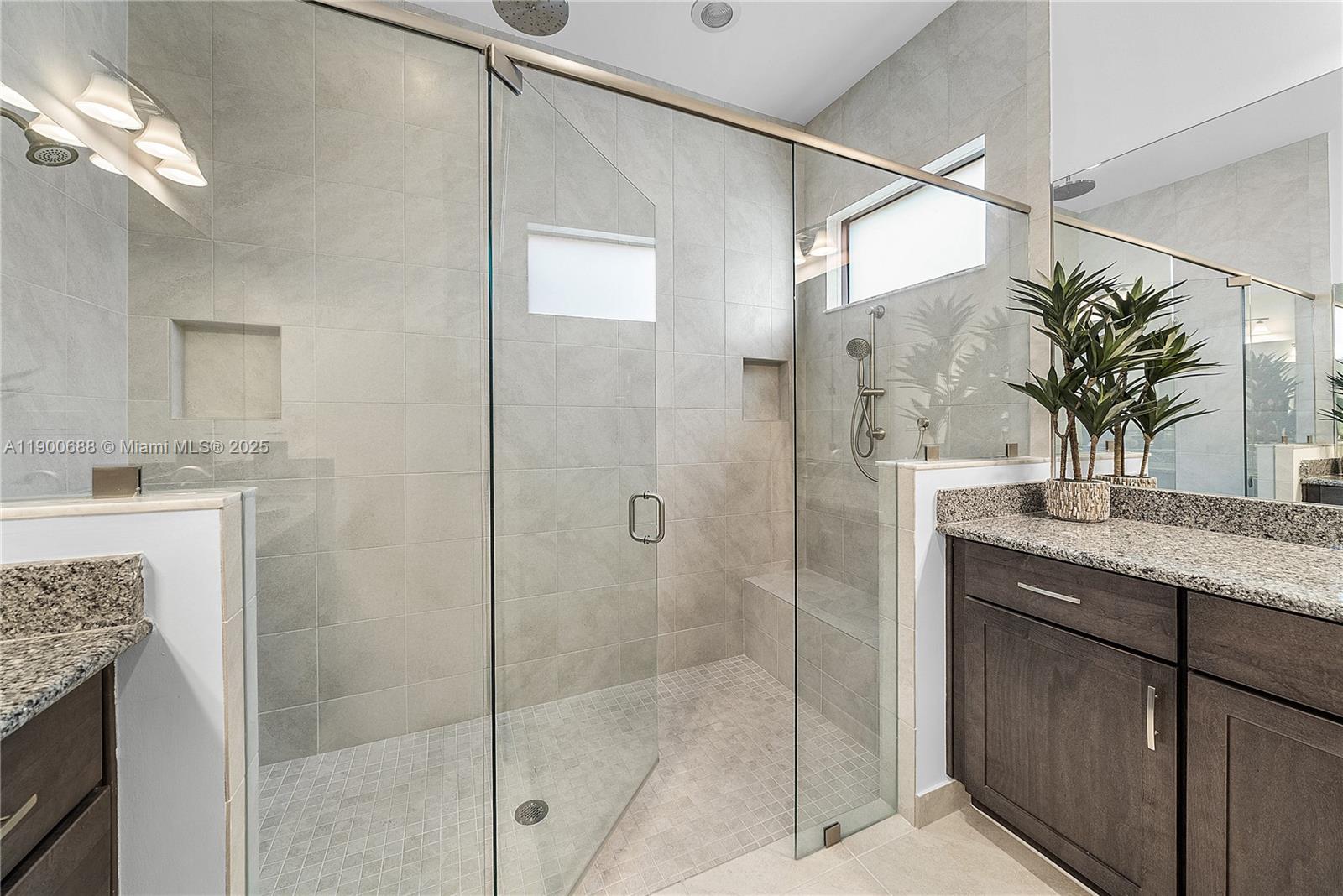 PARKLAND ROYALE - Residential