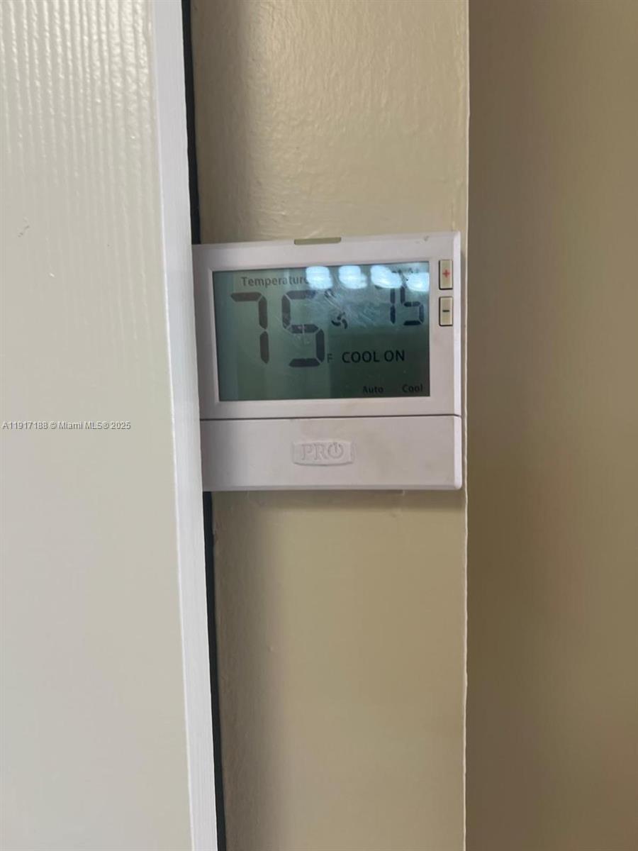 WEST VIEW LAKE TOWNHOMES - Residential Lease