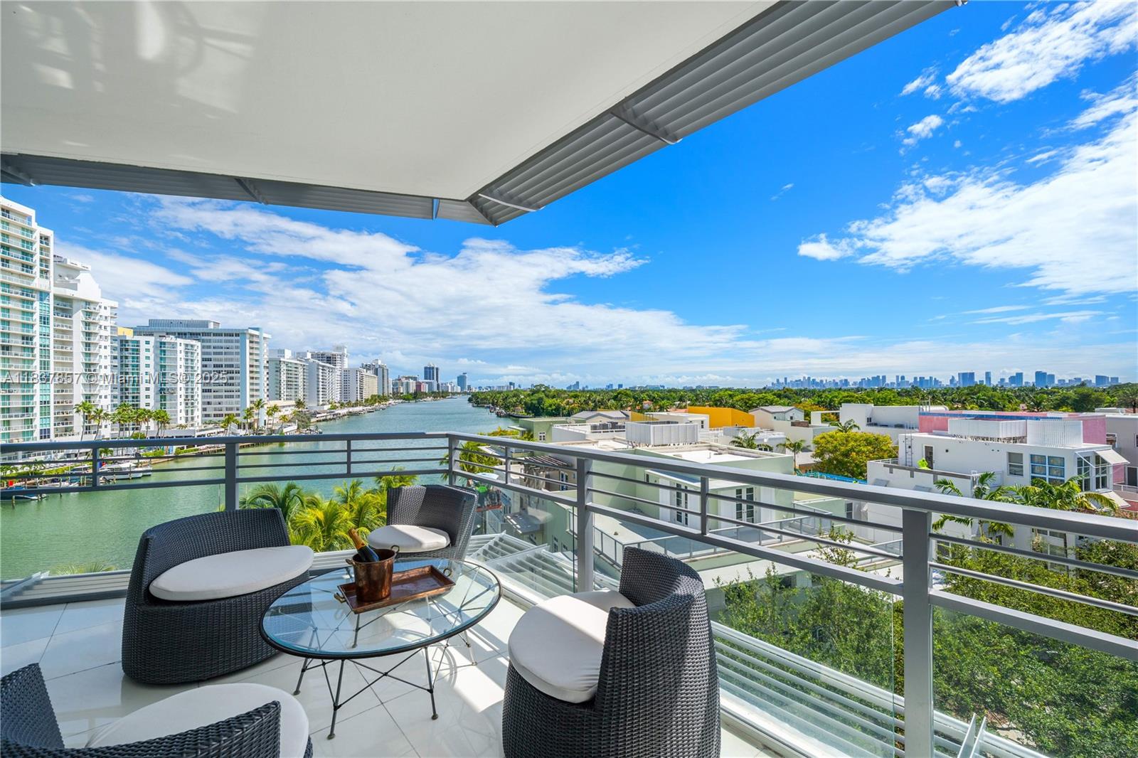 6101 Aqua Ave 602
