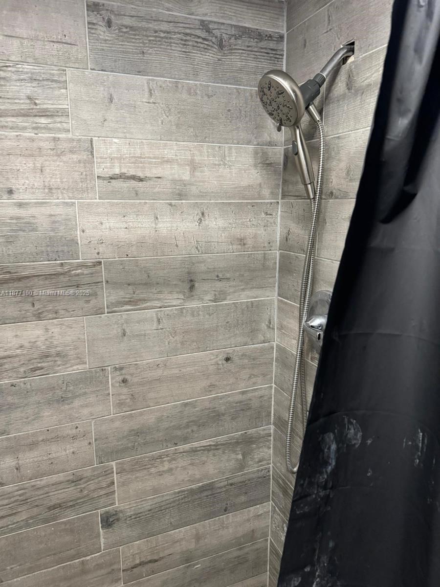 BEVERLY PARK - Residential