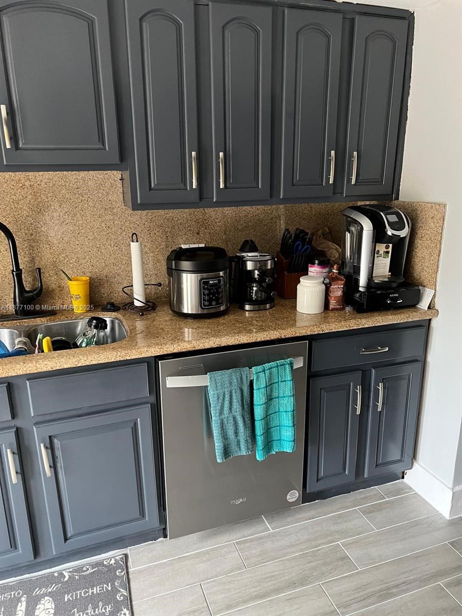 BEVERLY PARK - Residential