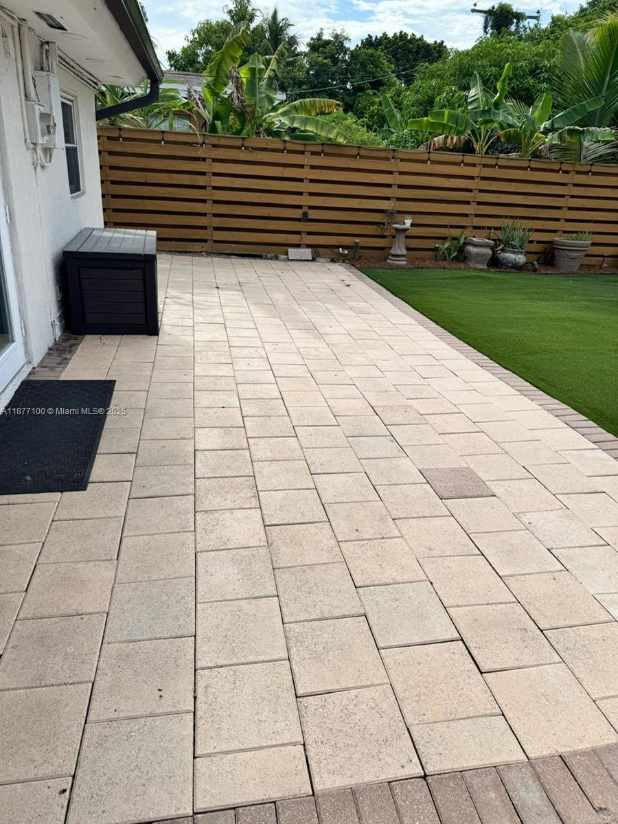 BEVERLY PARK - Residential