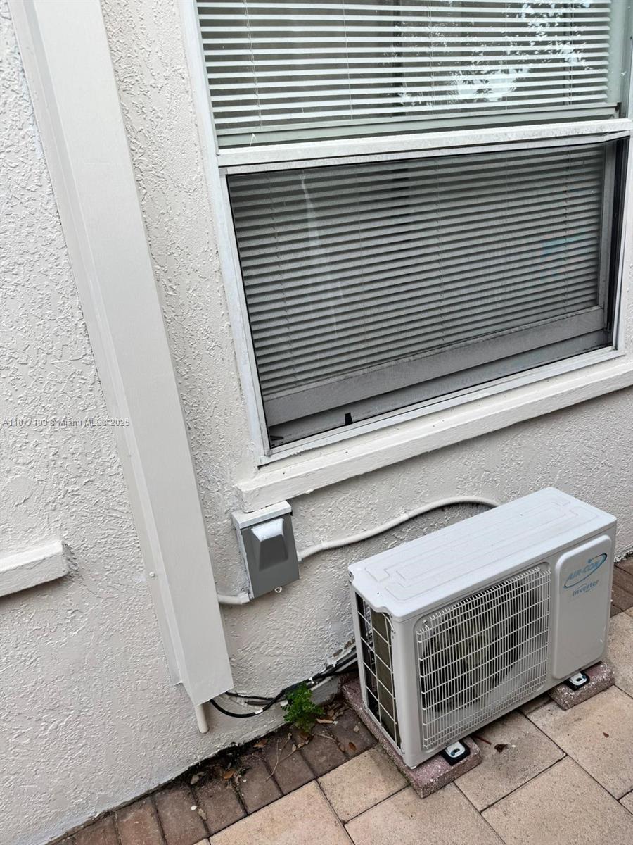 BEVERLY PARK - Residential