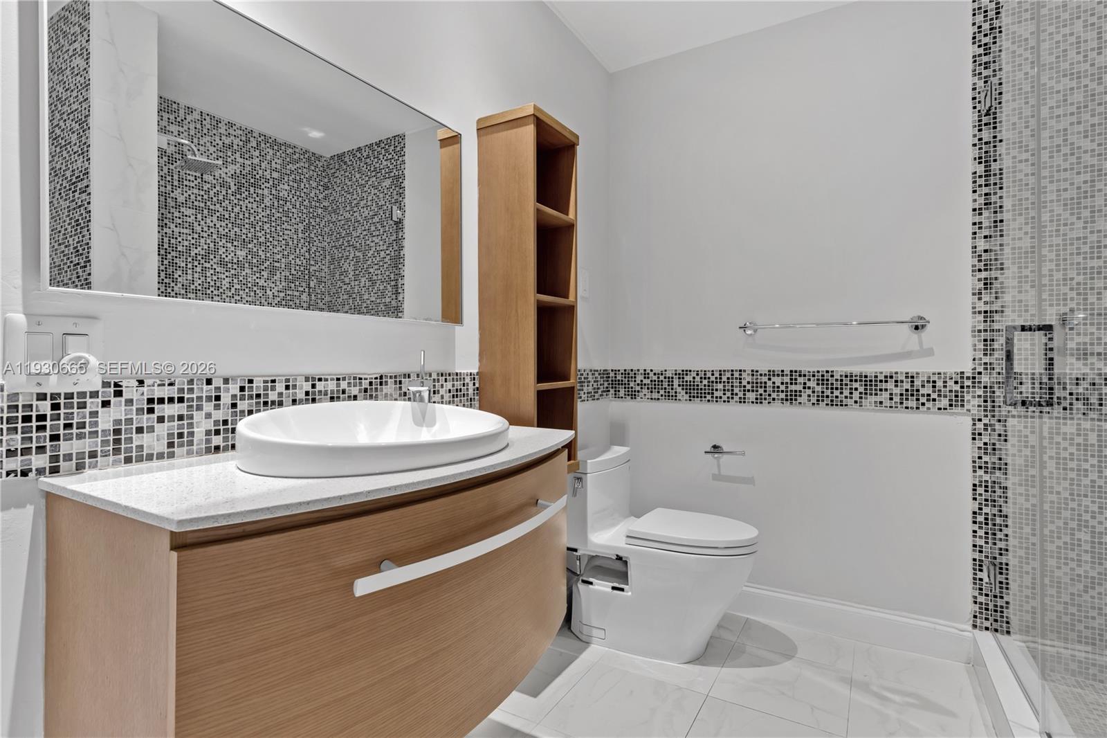 TOWN & COUNTRY ESTATES - Residential