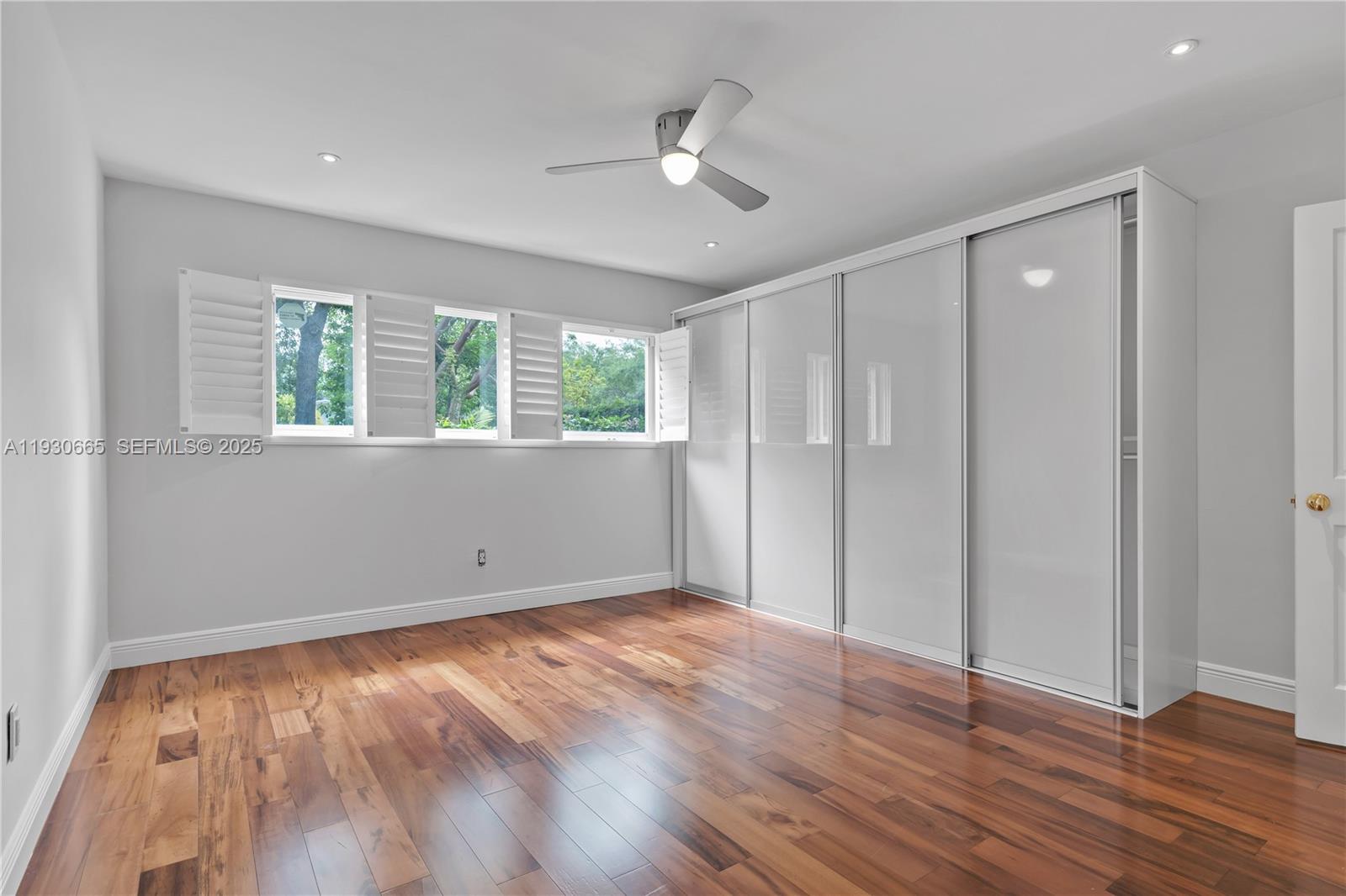 TOWN & COUNTRY ESTATES - Residential