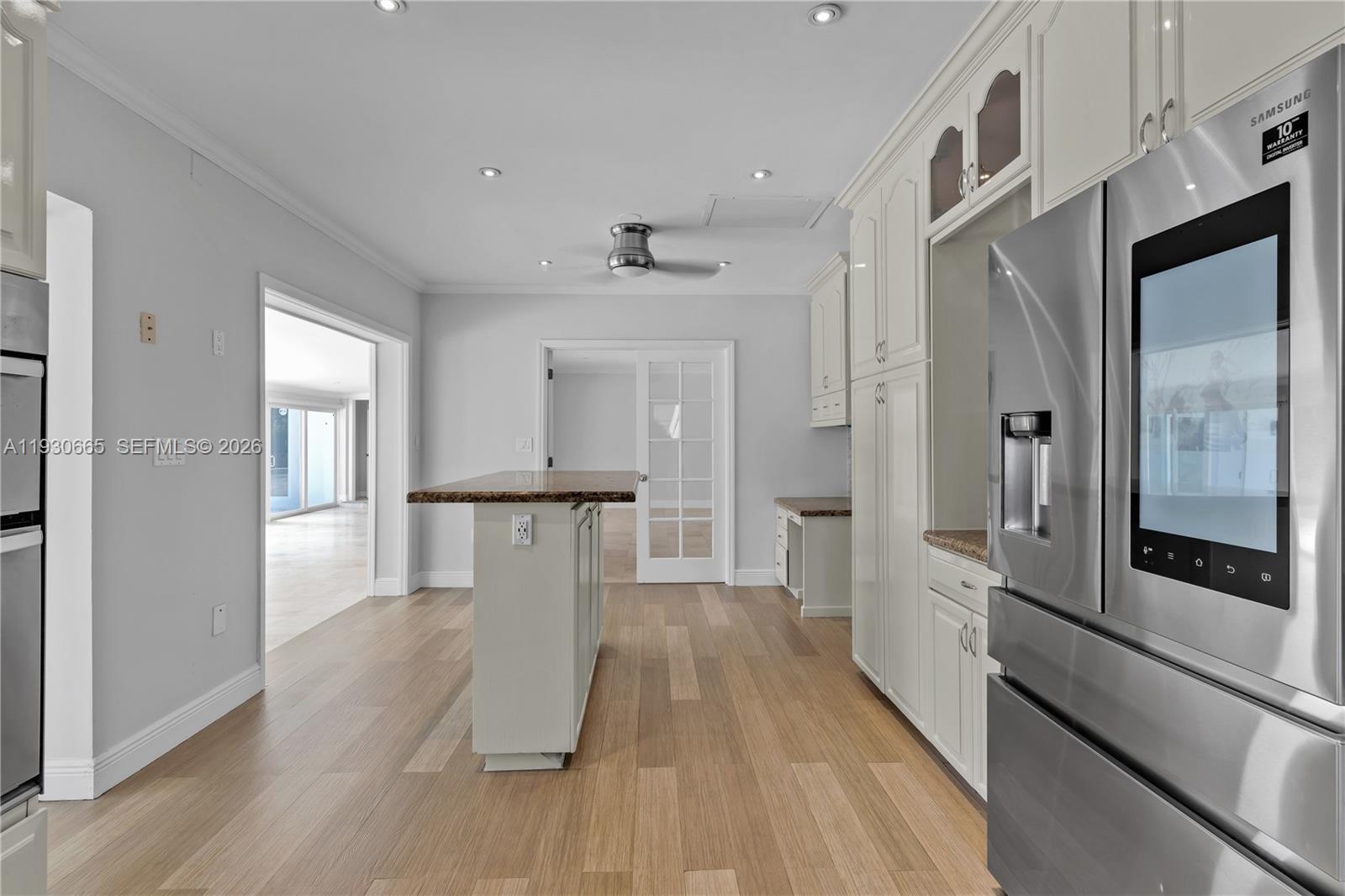 TOWN & COUNTRY ESTATES - Residential