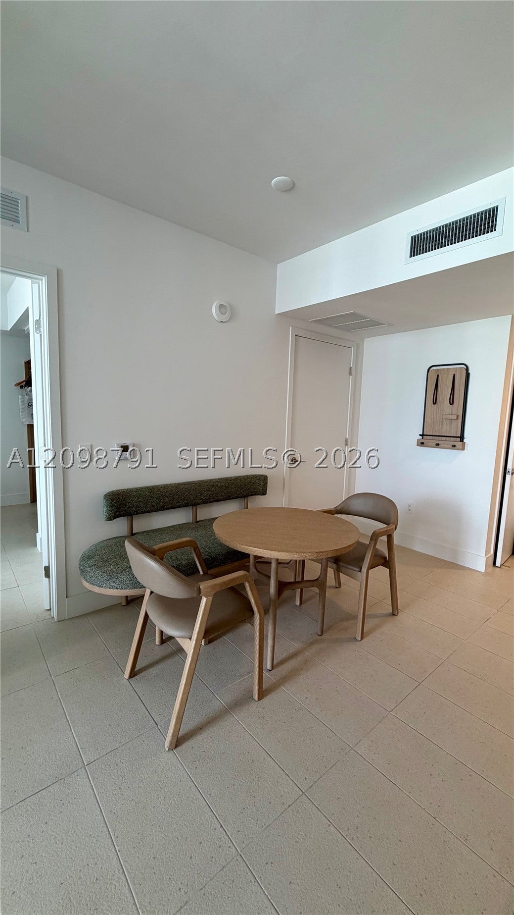 159 NE 6th St 4404