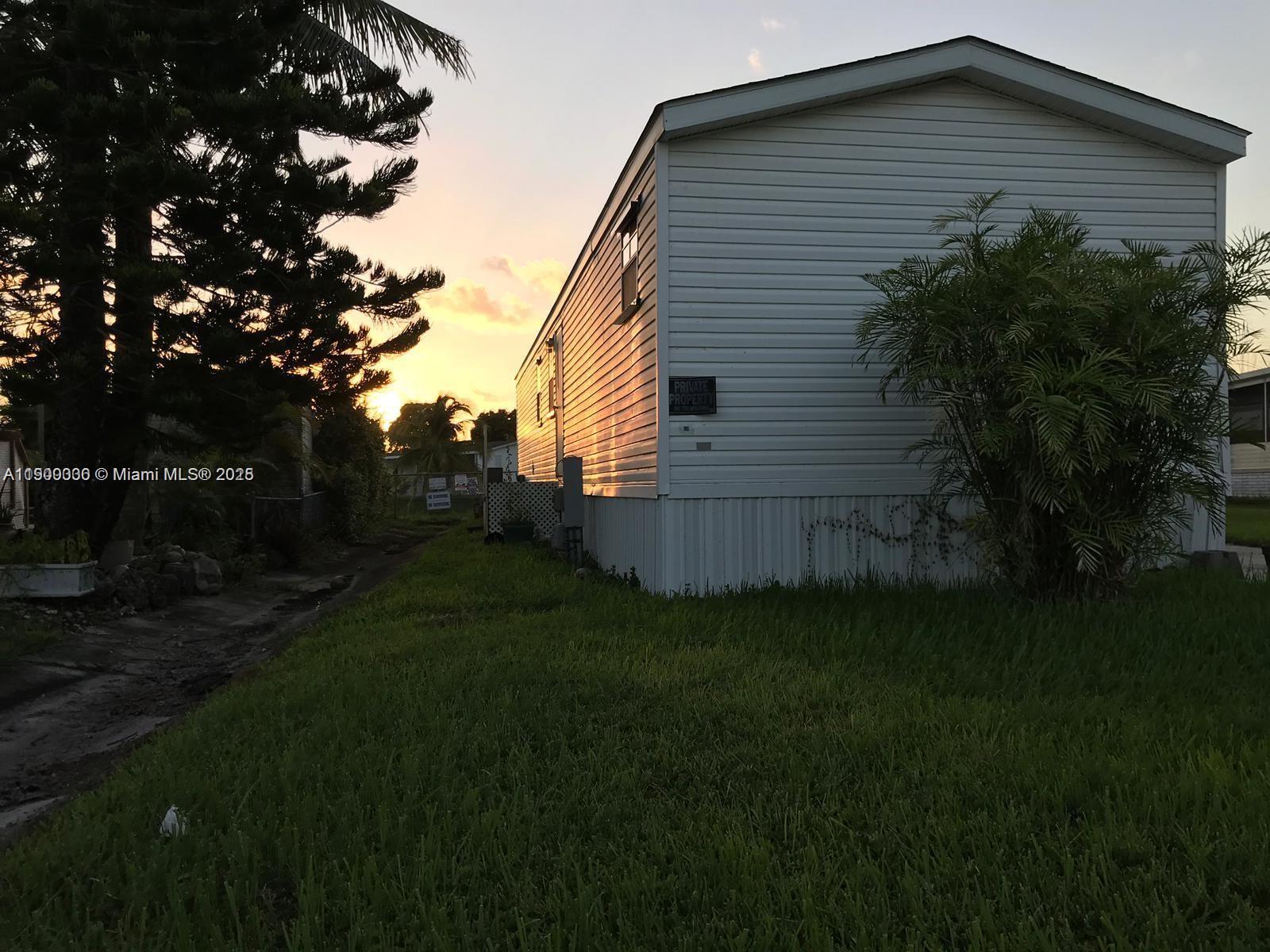 GATEWAY ESTATES PARK COND - Residential