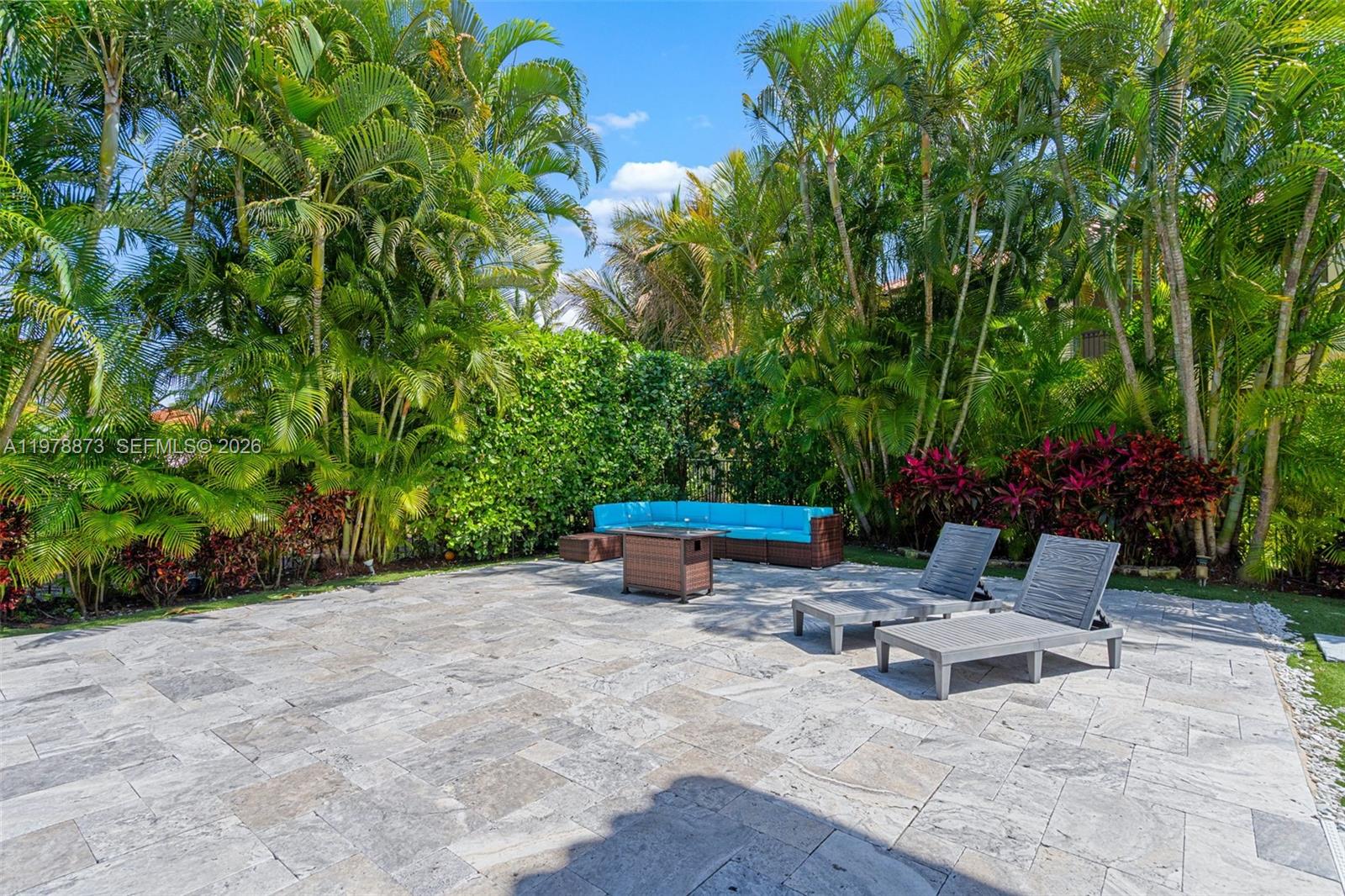 CUTLER CAY - Residential