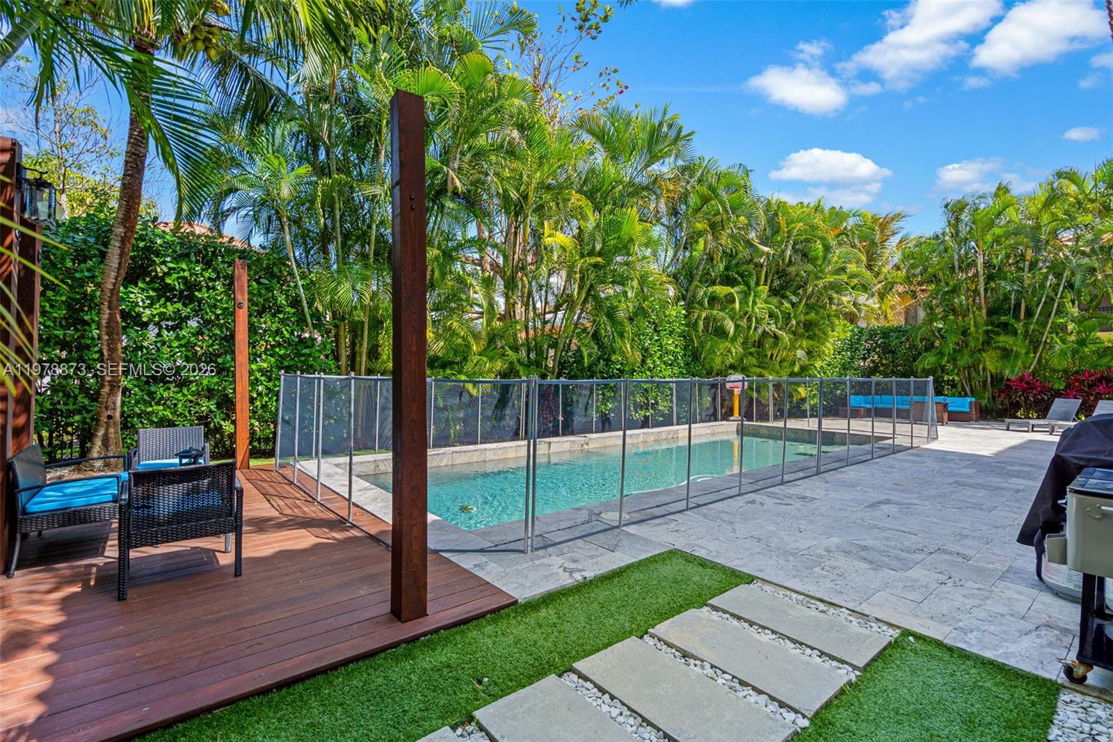 CUTLER CAY - Residential