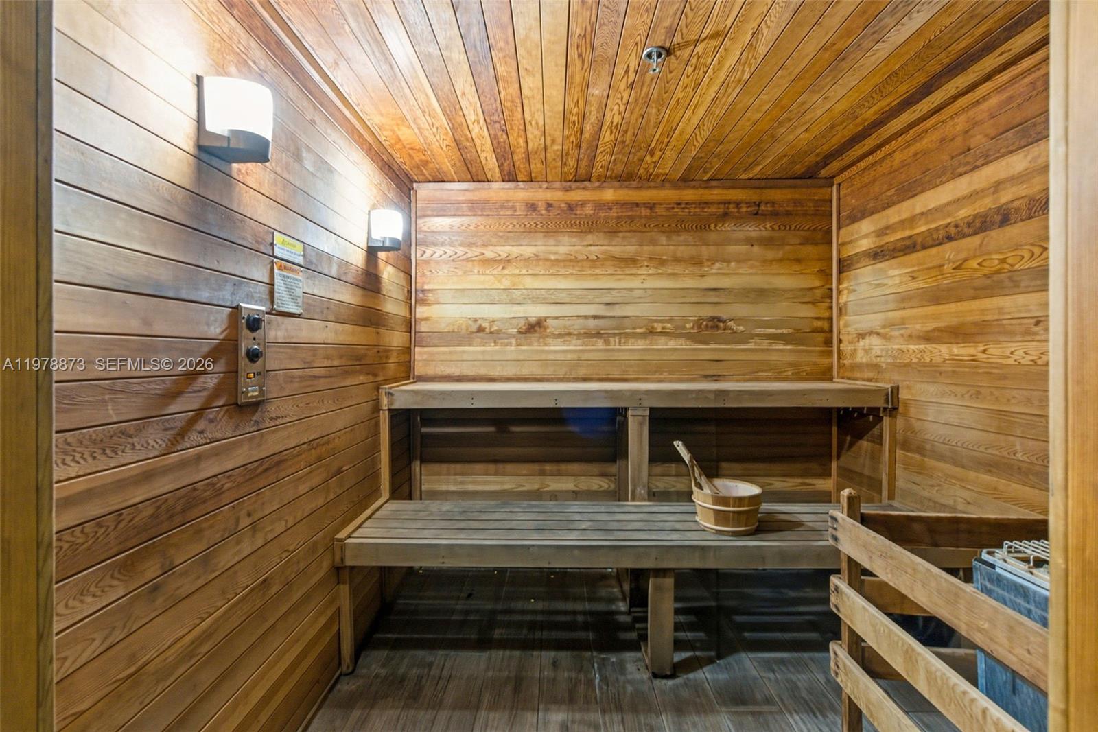 CUTLER CAY - Residential