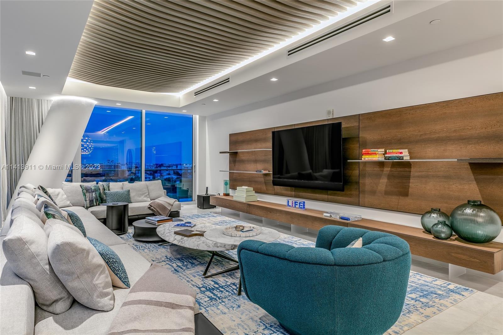 ALTOS DEL MAR NO. 5 - Residential