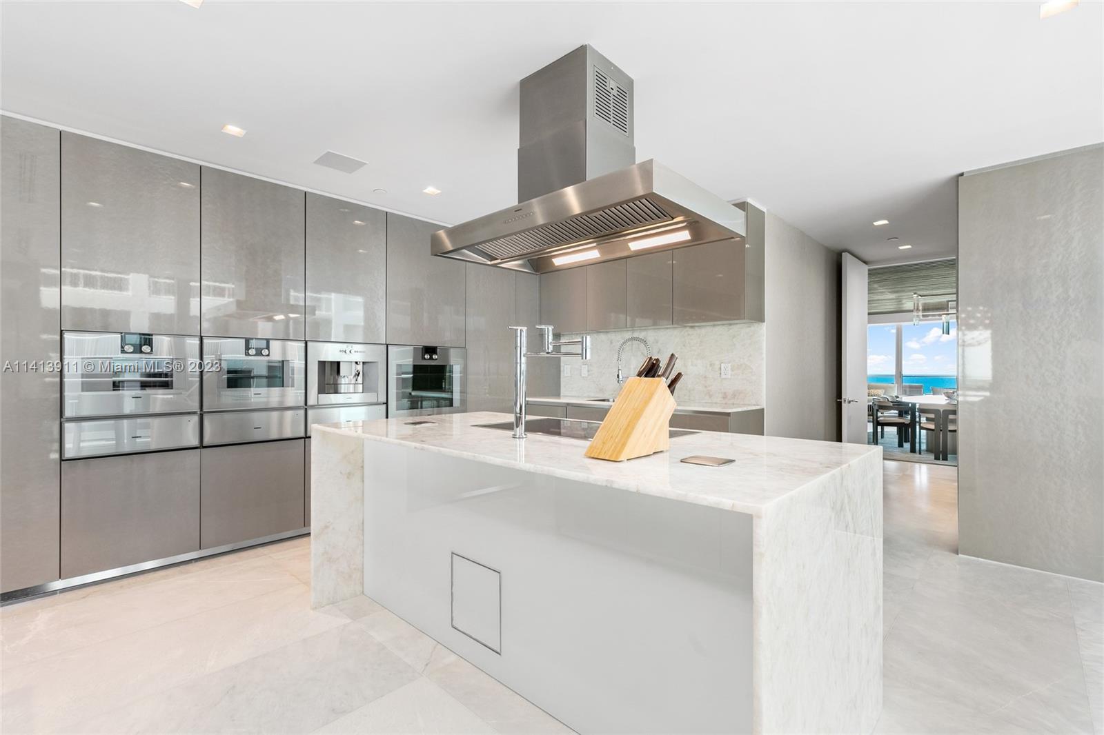 ALTOS DEL MAR NO. 5 - Residential