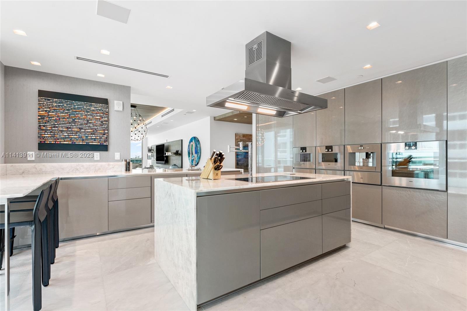 ALTOS DEL MAR NO. 5 - Residential