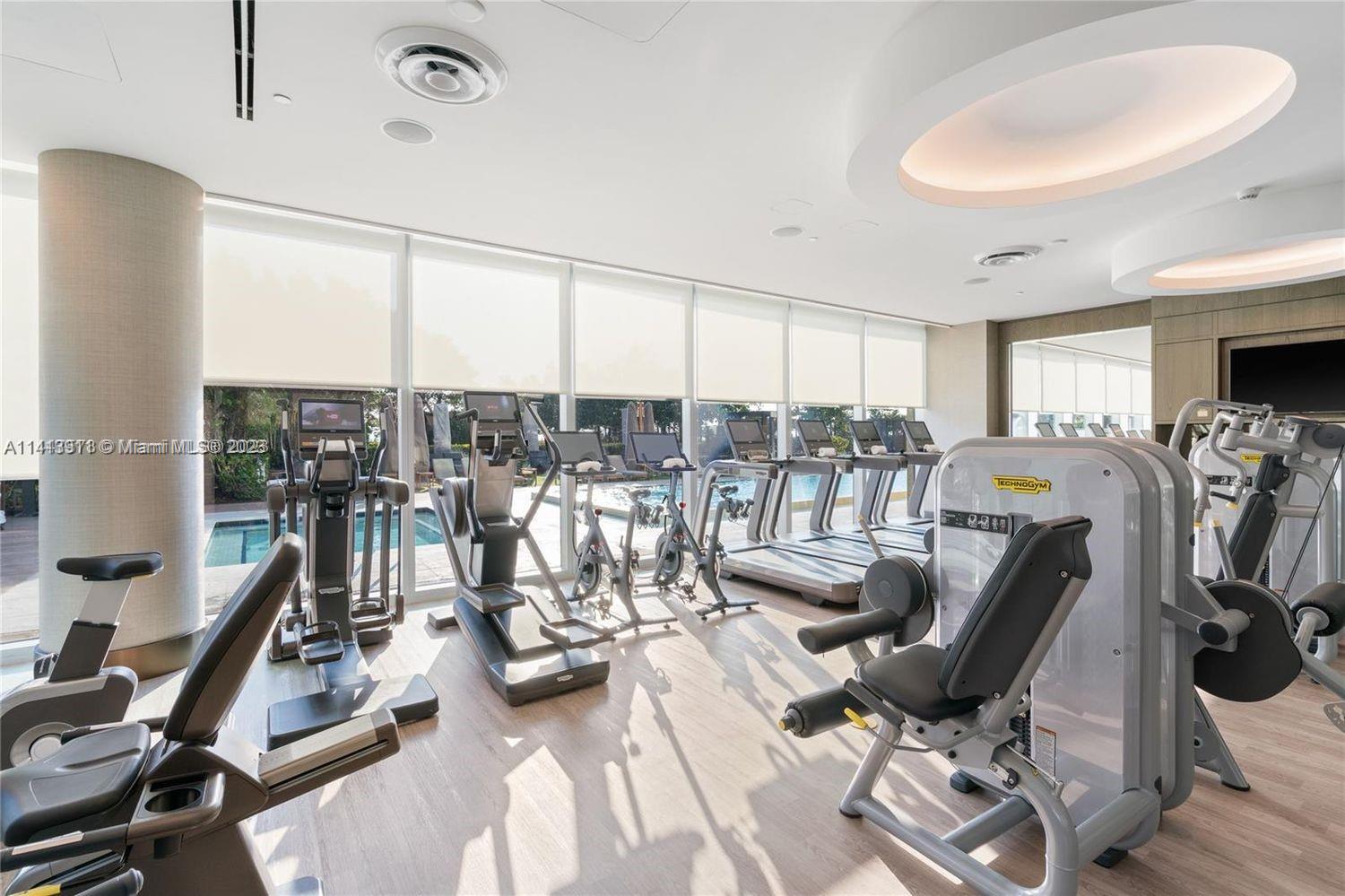 ALTOS DEL MAR NO. 5 - Residential