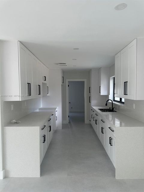 Tiny photo for 810 Wyoming Ave, Fort Lauderdale, FL 33312 (MLS # A12027408)