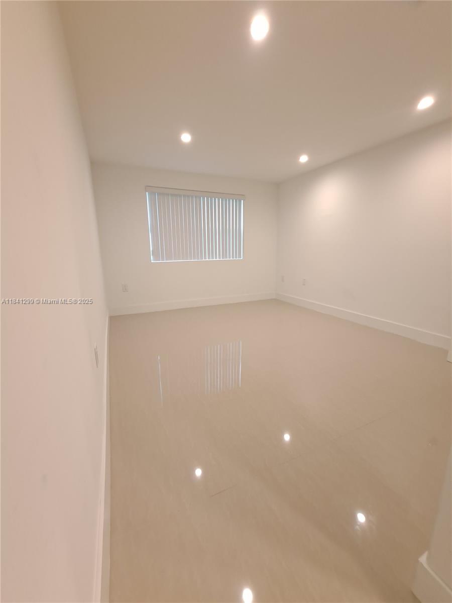 VERANO AT MIRAMAR CONDO - Residential Lease