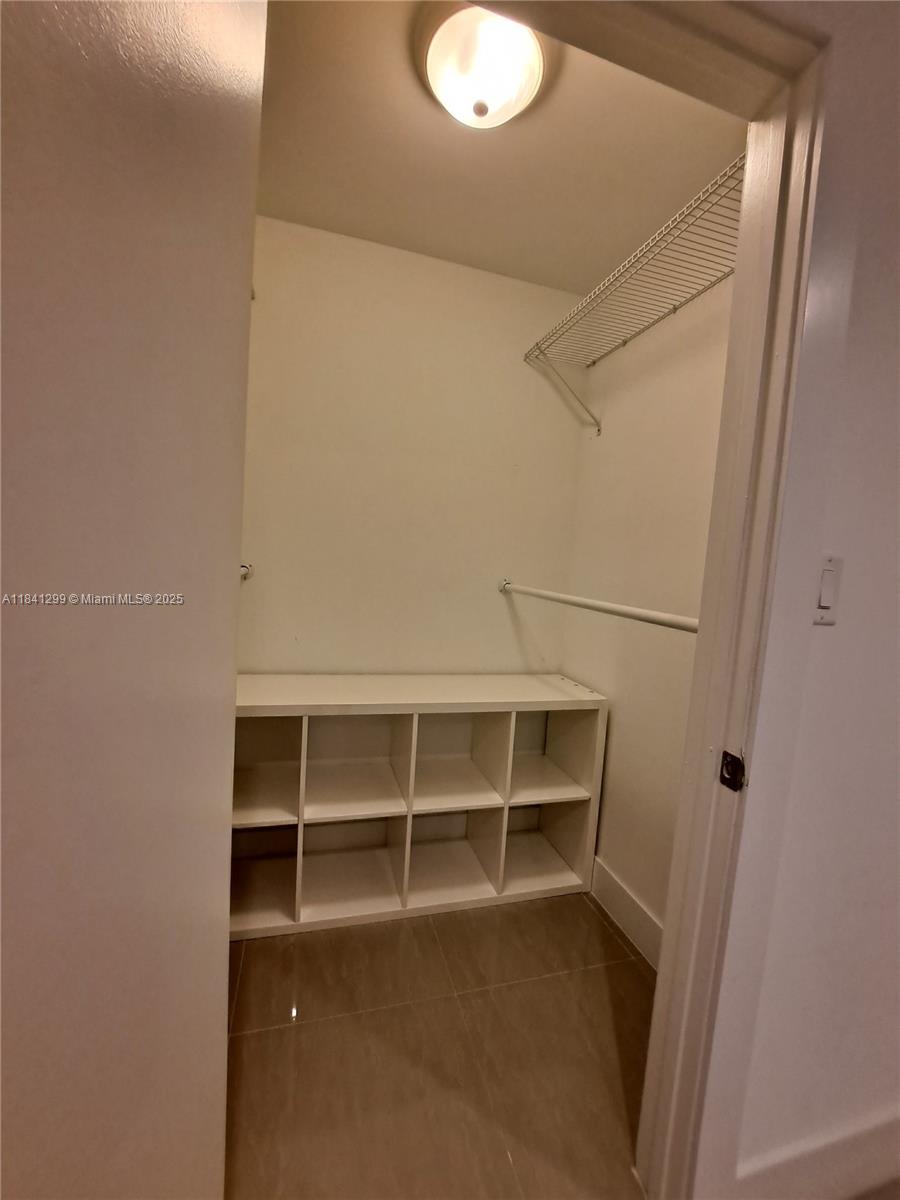 VERANO AT MIRAMAR CONDO - Residential Lease