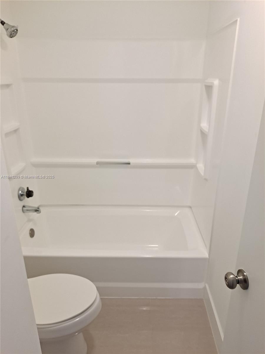 VERANO AT MIRAMAR CONDO - Residential Lease