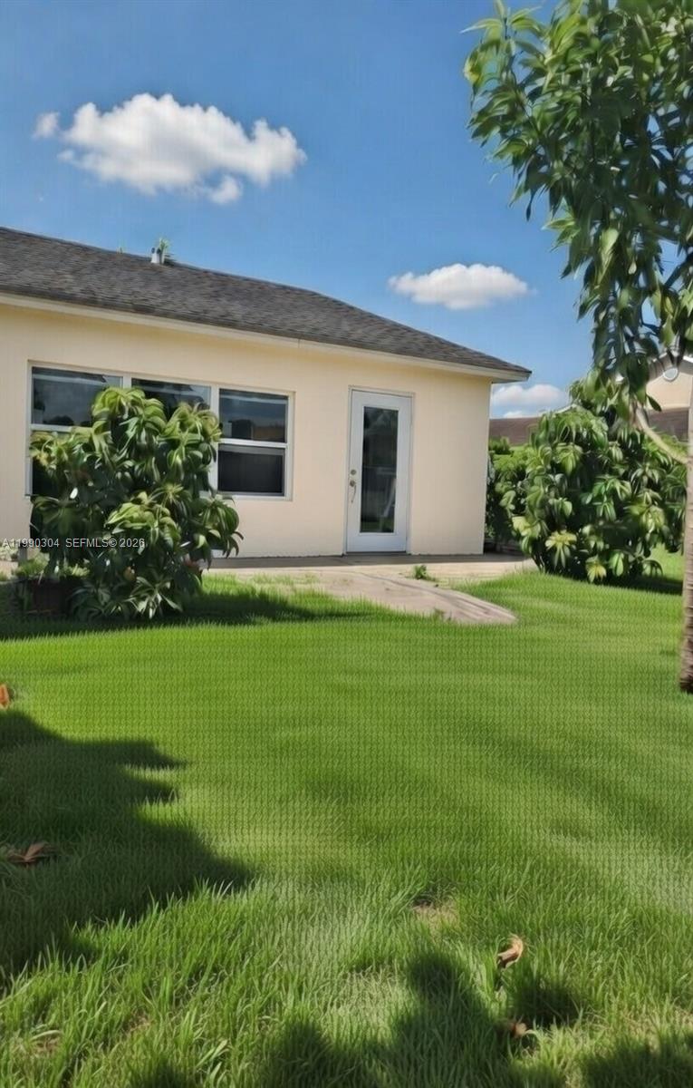 THE LAKES - Residential