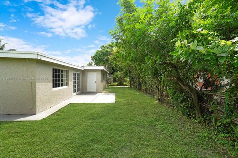 A home in Lauderdale Lakes