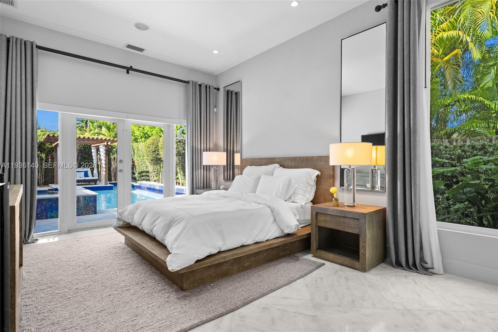 BAY HARBOR ISLAND - Residential