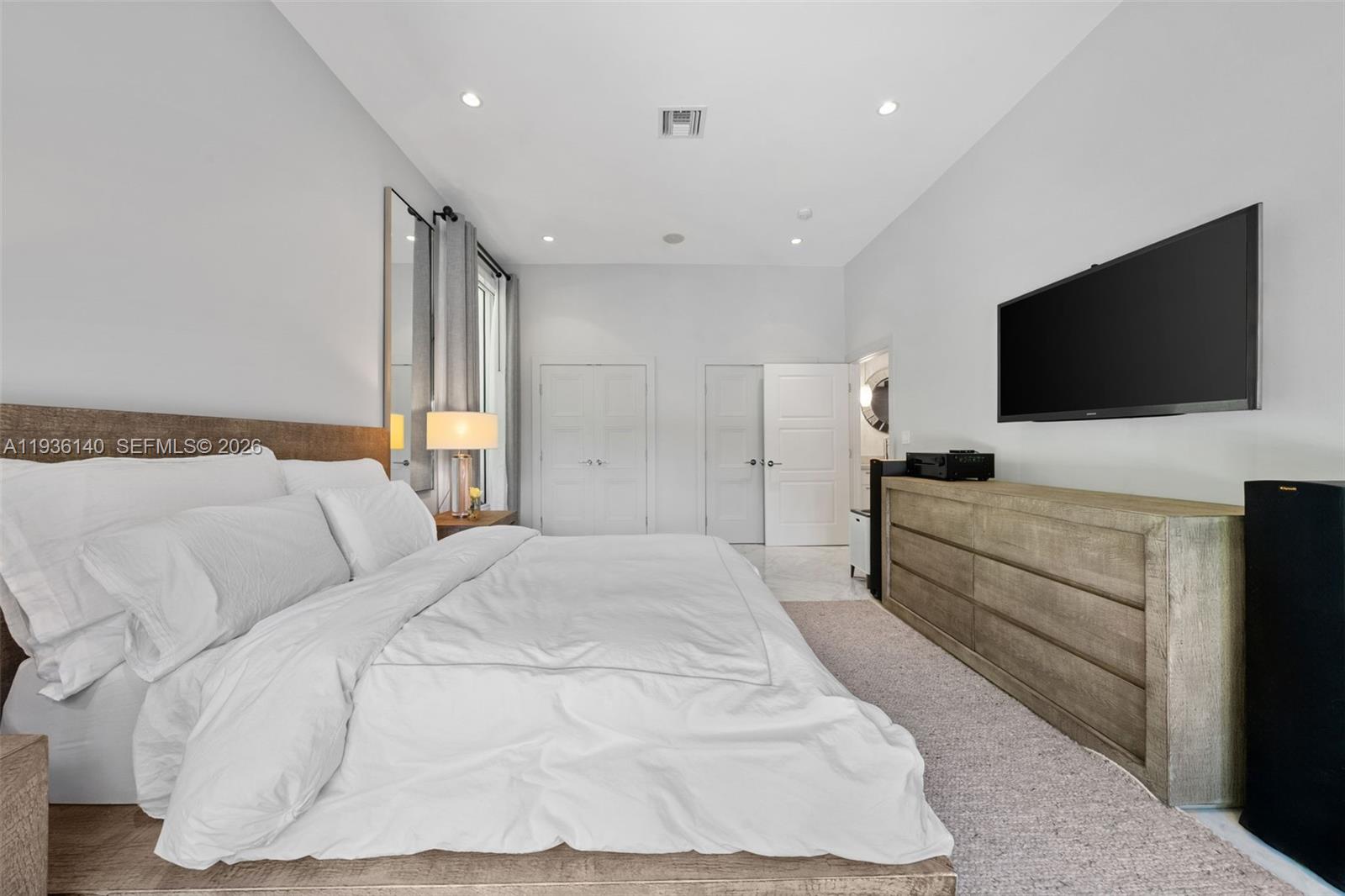 BAY HARBOR ISLAND - Residential