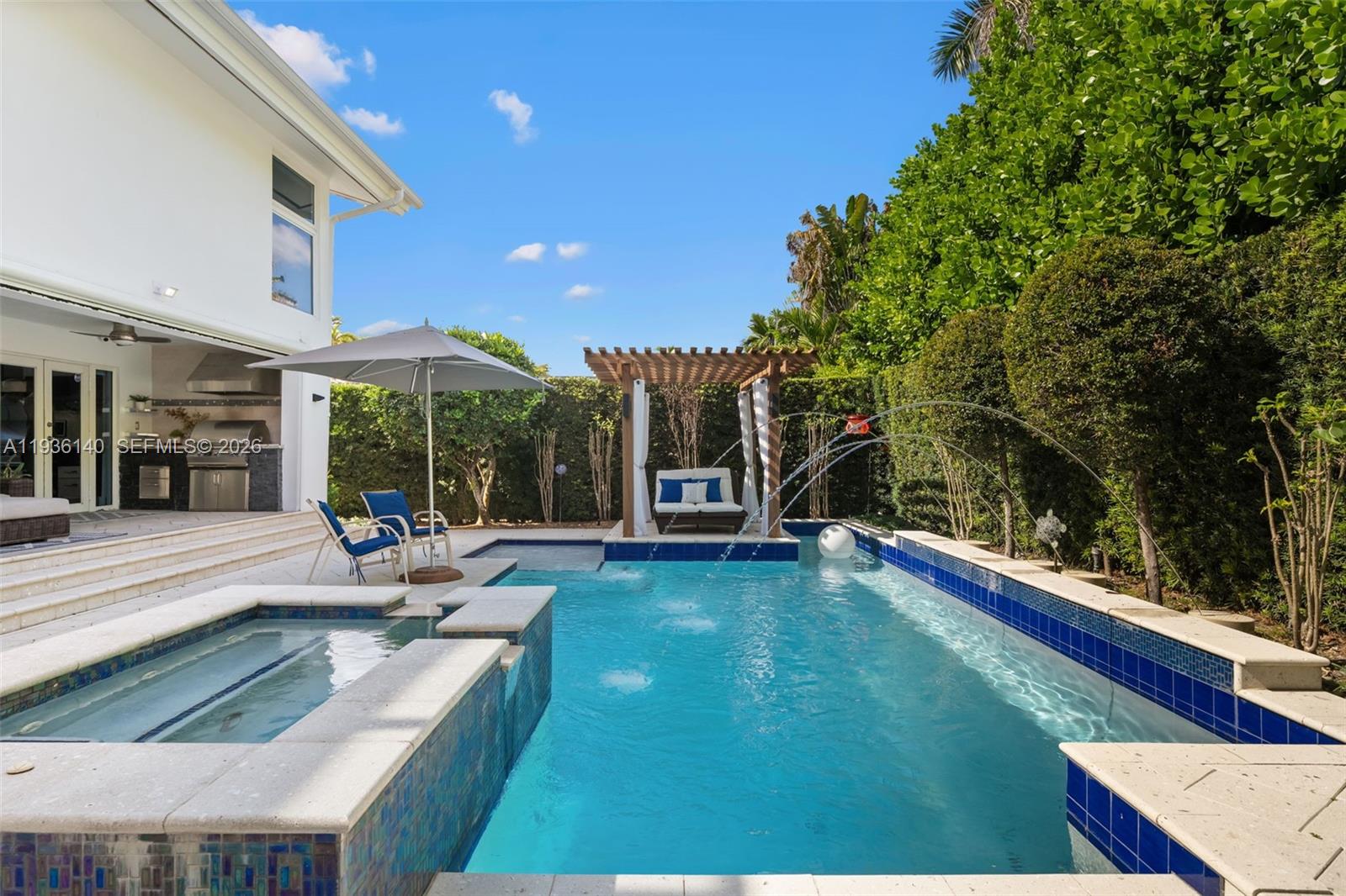 BAY HARBOR ISLAND - Residential