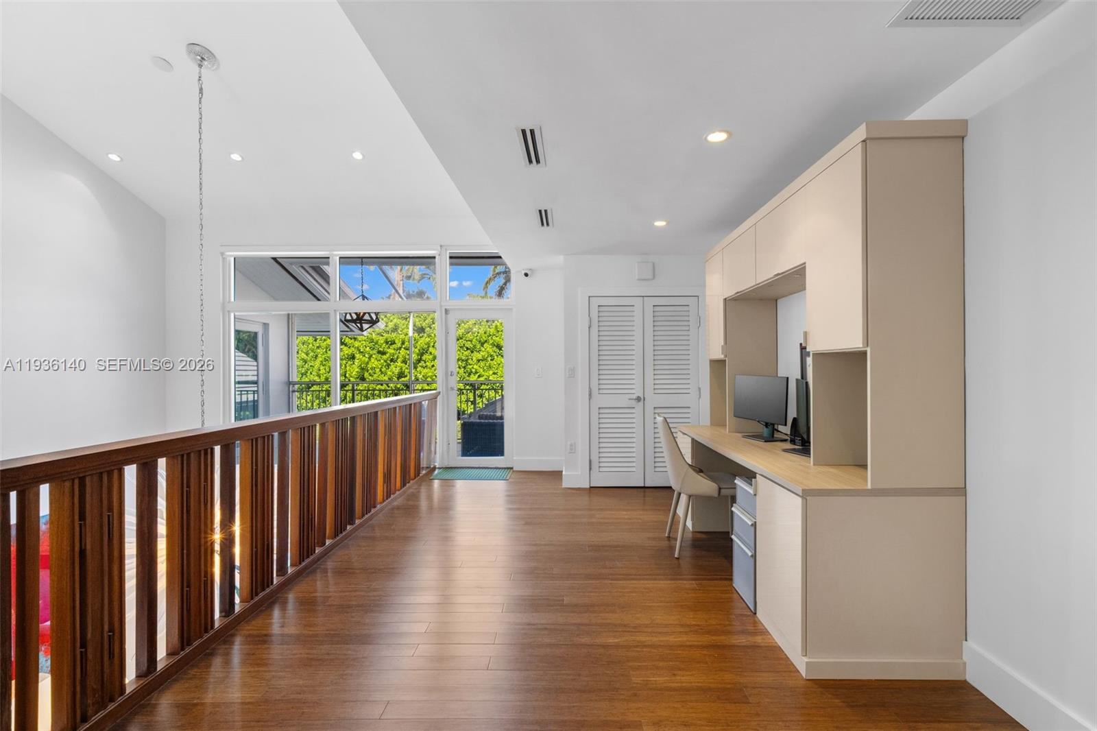 BAY HARBOR ISLAND - Residential