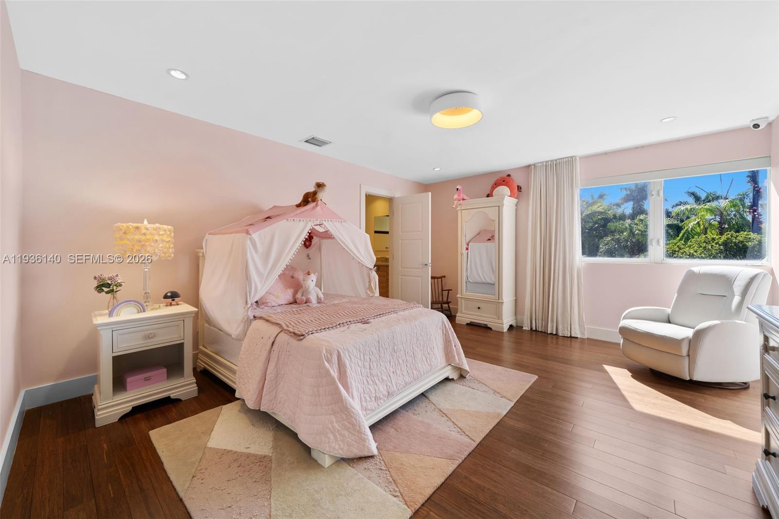 BAY HARBOR ISLAND - Residential