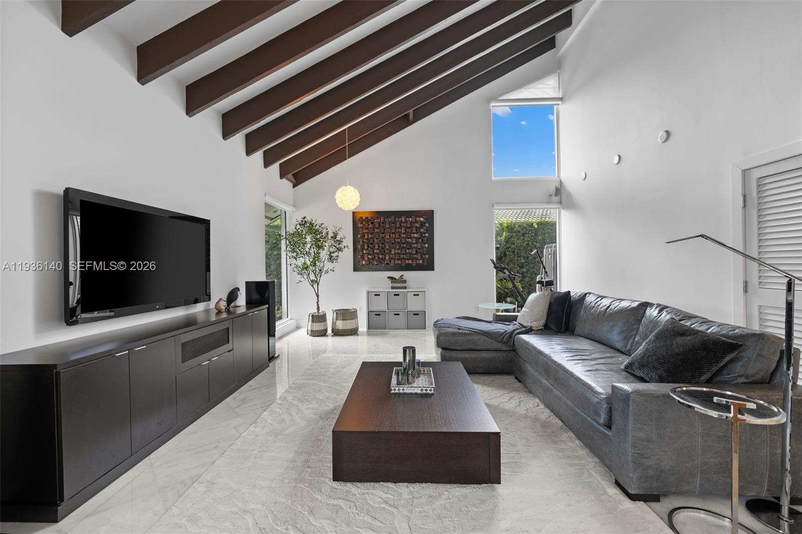 BAY HARBOR ISLAND - Residential