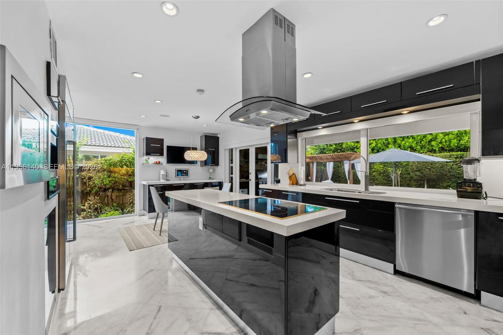 BAY HARBOR ISLAND - Residential