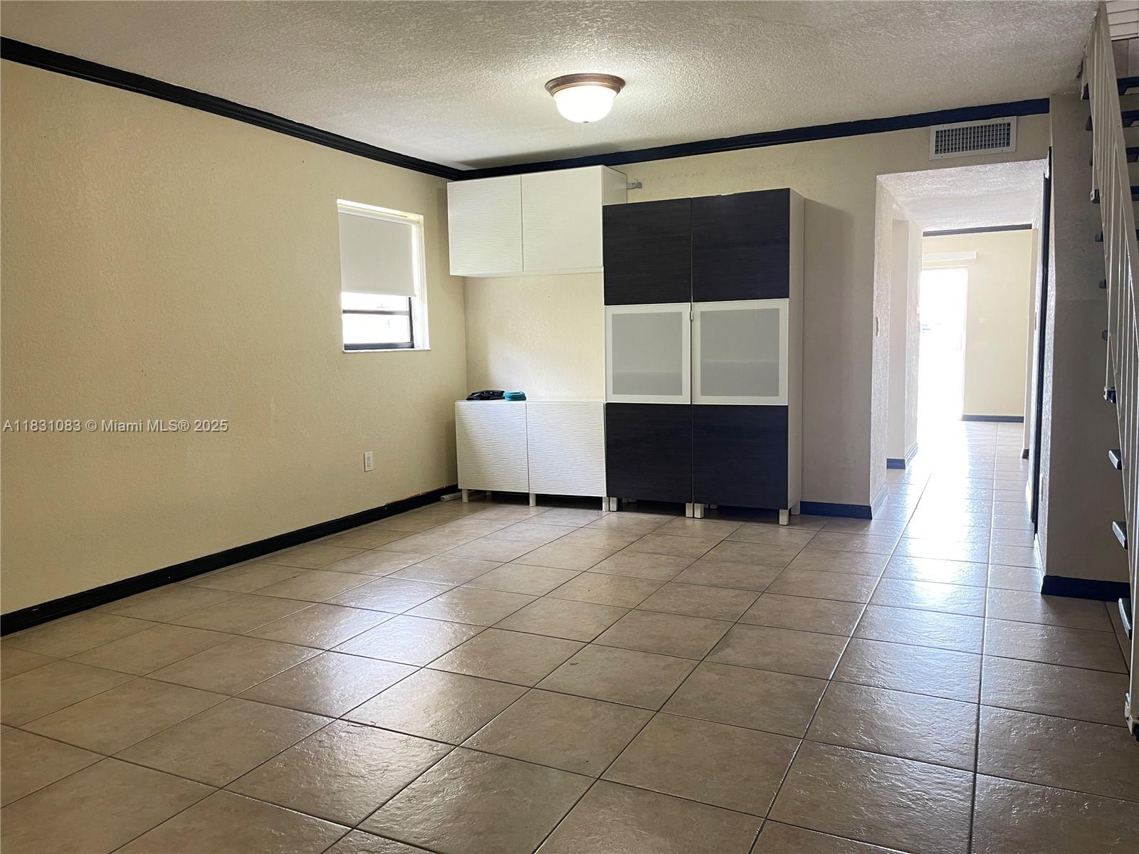 5470 W 26th Ct 301
