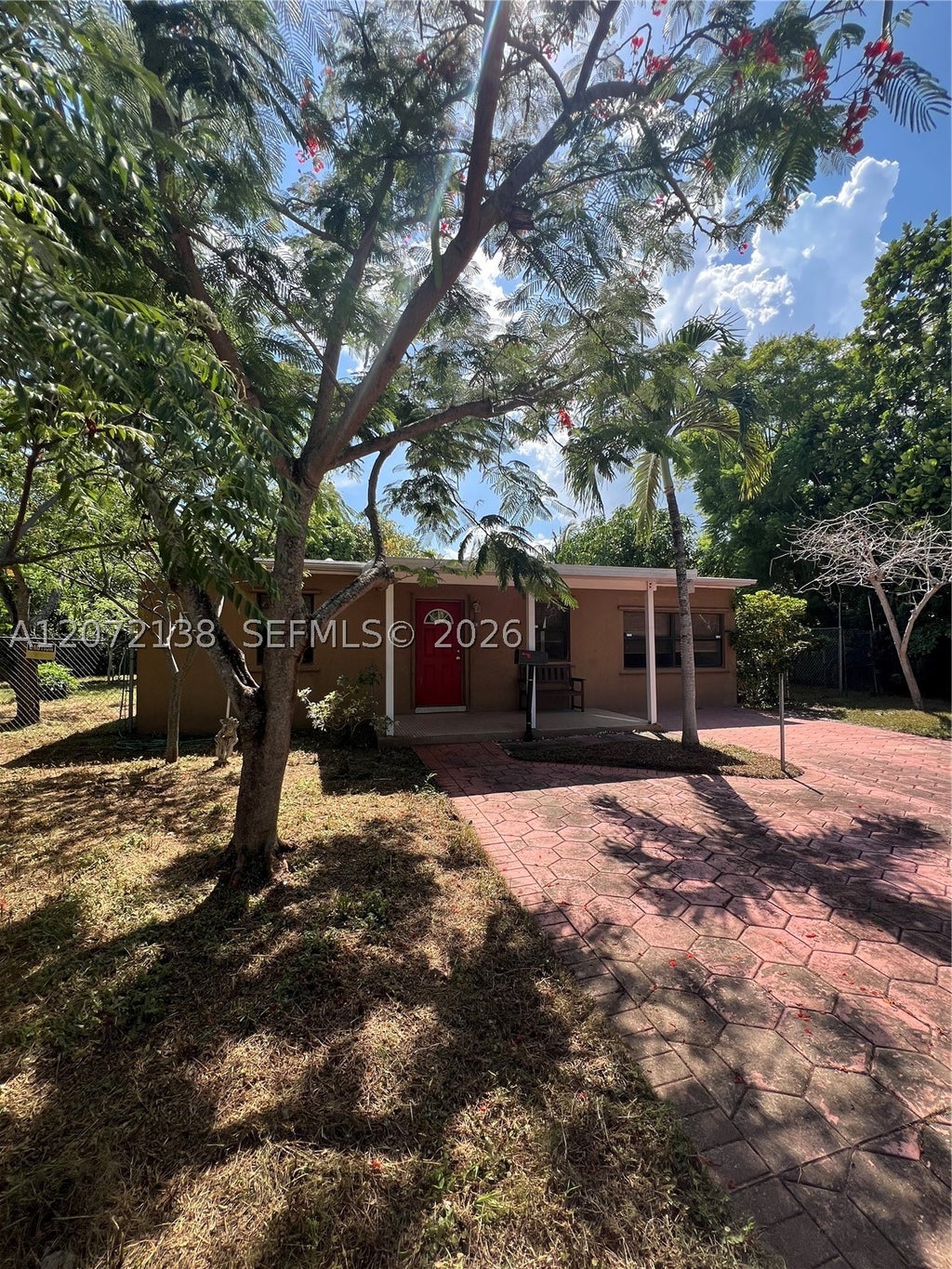 Photo of 143 SW 22nd Ter, Fort Lauderdale, FL 33312 (MLS # A12072138)