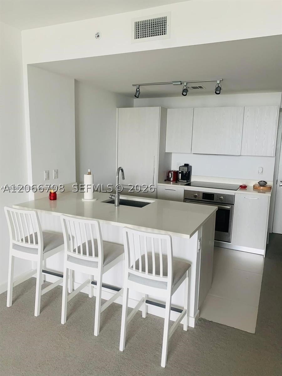 501 NE 31st St 804